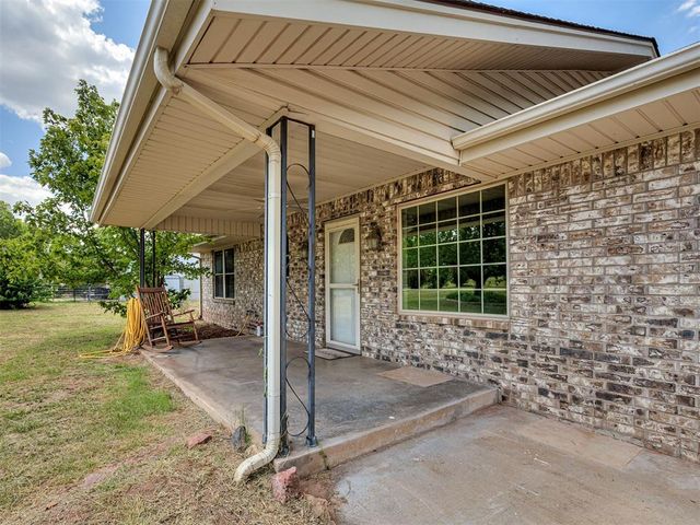 216 W Seward Road, Guthrie, OK 73044