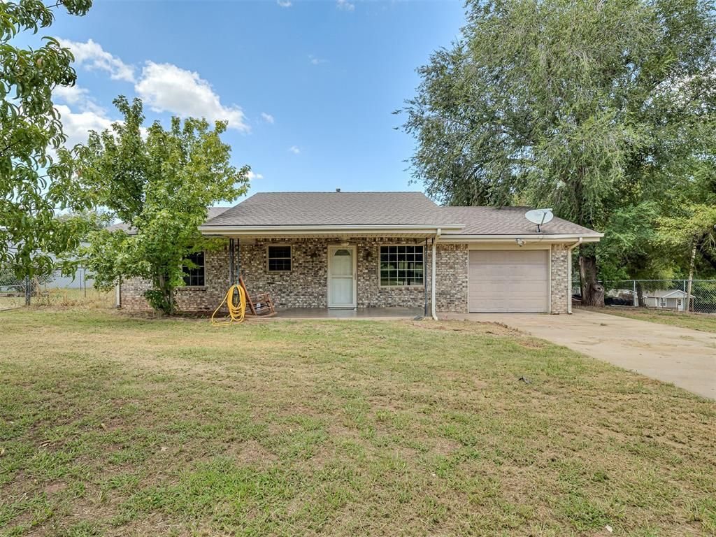 216 W Seward Road, Guthrie, OK 73044