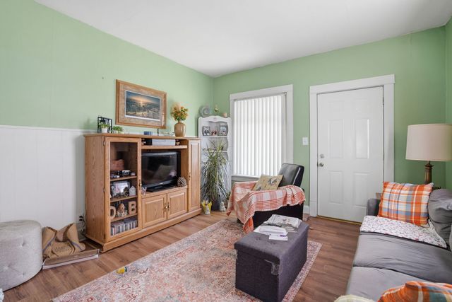 443 16th Avenue, East Moline, IL 61244