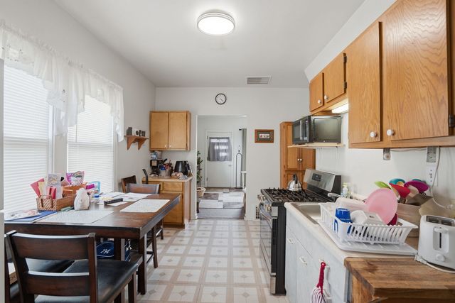 443 16th Avenue, East Moline, IL 61244