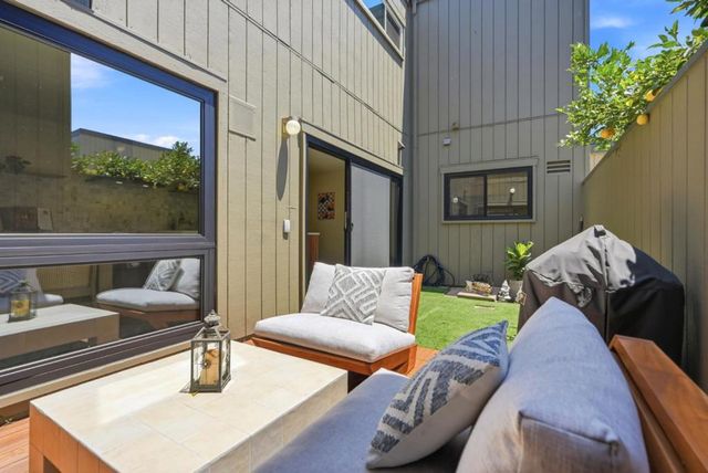 1013 Kingston Lane, Alameda, CA 94502