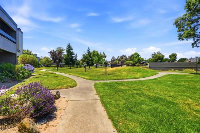 1013 Kingston Lane, Alameda, CA 94502