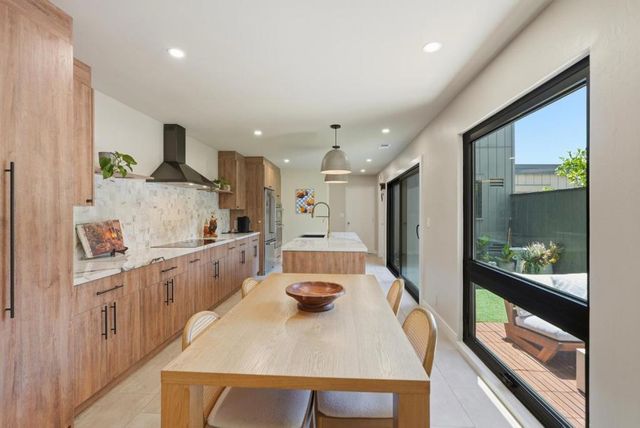 1013 Kingston Lane, Alameda, CA 94502
