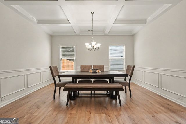 3923 Kingfisher Drive, Atlanta, GA 30349