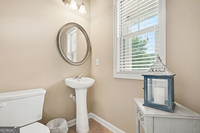 3923 Kingfisher Drive, Atlanta, GA 30349