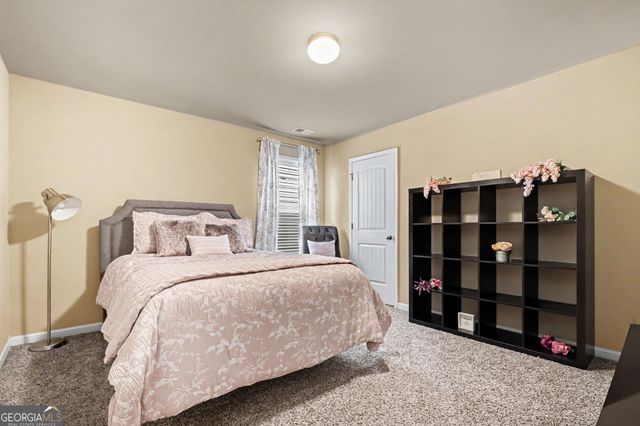 3923 Kingfisher Drive, Atlanta, GA 30349