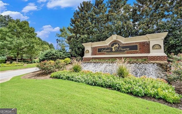 3923 Kingfisher Drive, Atlanta, GA 30349
