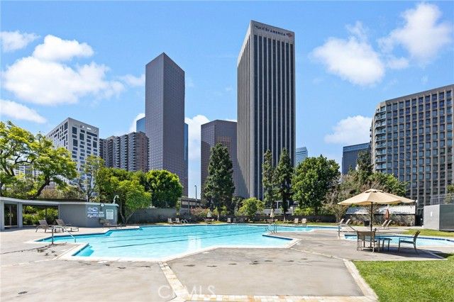 800 W 1st Street 2206, Los Angeles, CA 90012