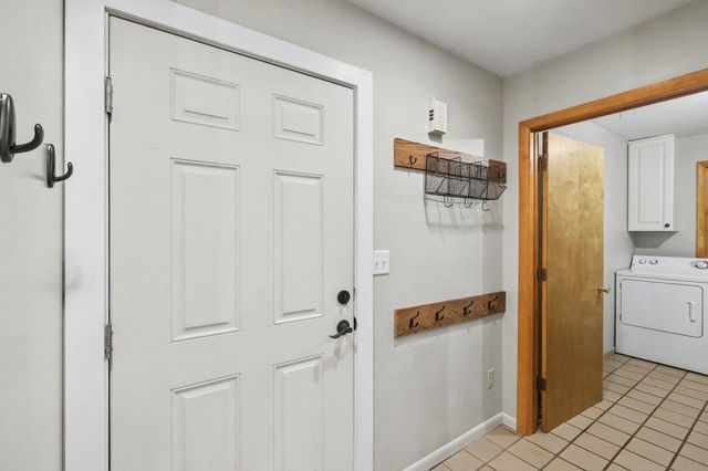 6069 Stout Creek Avenue Ne, Cannon Twp, MI 49306