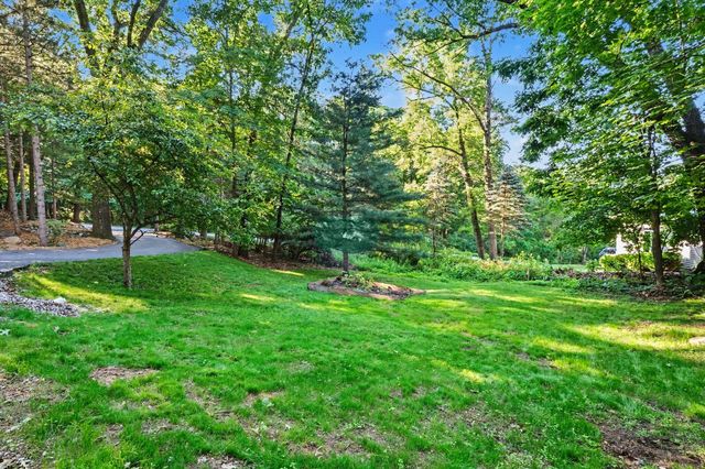 6069 Stout Creek Avenue Ne, Cannon Twp, MI 49306