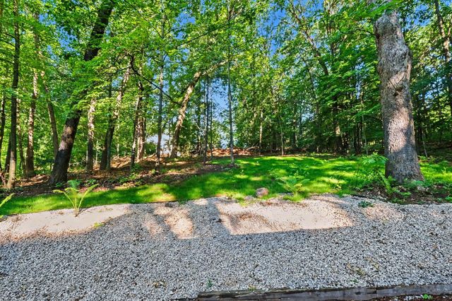6069 Stout Creek Avenue Ne, Cannon Twp, MI 49306