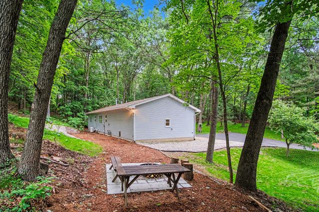 6069 Stout Creek Avenue Ne, Cannon Twp, MI 49306