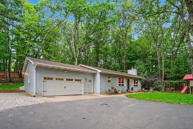 6069 Stout Creek Avenue Ne, Cannon Twp, MI 49306