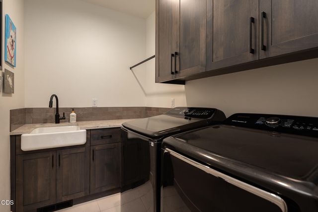 2963 NW Polarstar Avenue, Bend, OR 97703