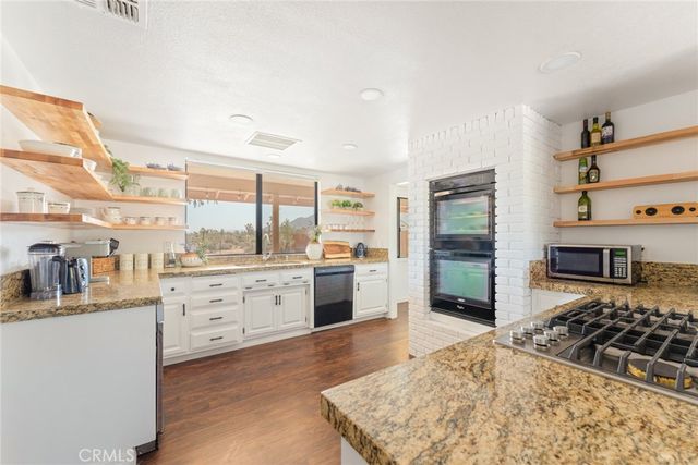 7379 Chippewa Trail, Yucca Valley, CA 92284