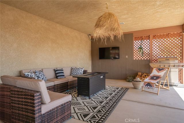 7379 Chippewa Trail, Yucca Valley, CA 92284