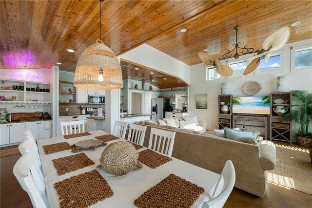 2525 S 11th St 23, Port Aransas, TX 78373