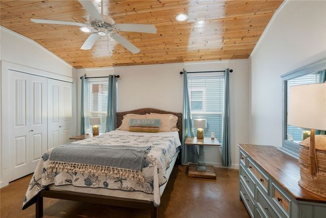 2525 S 11th St 23, Port Aransas, TX 78373