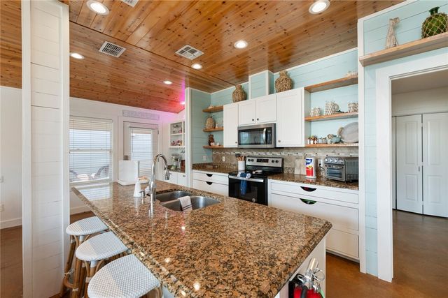 2525 S 11th St 23, Port Aransas, TX 78373