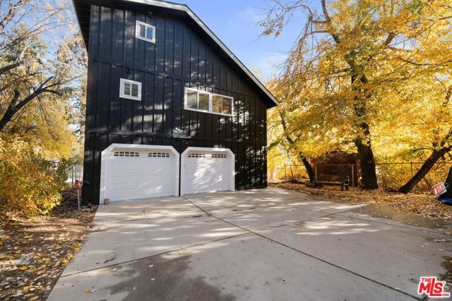 993 Cameron Drive, Big Bear City, CA 92315