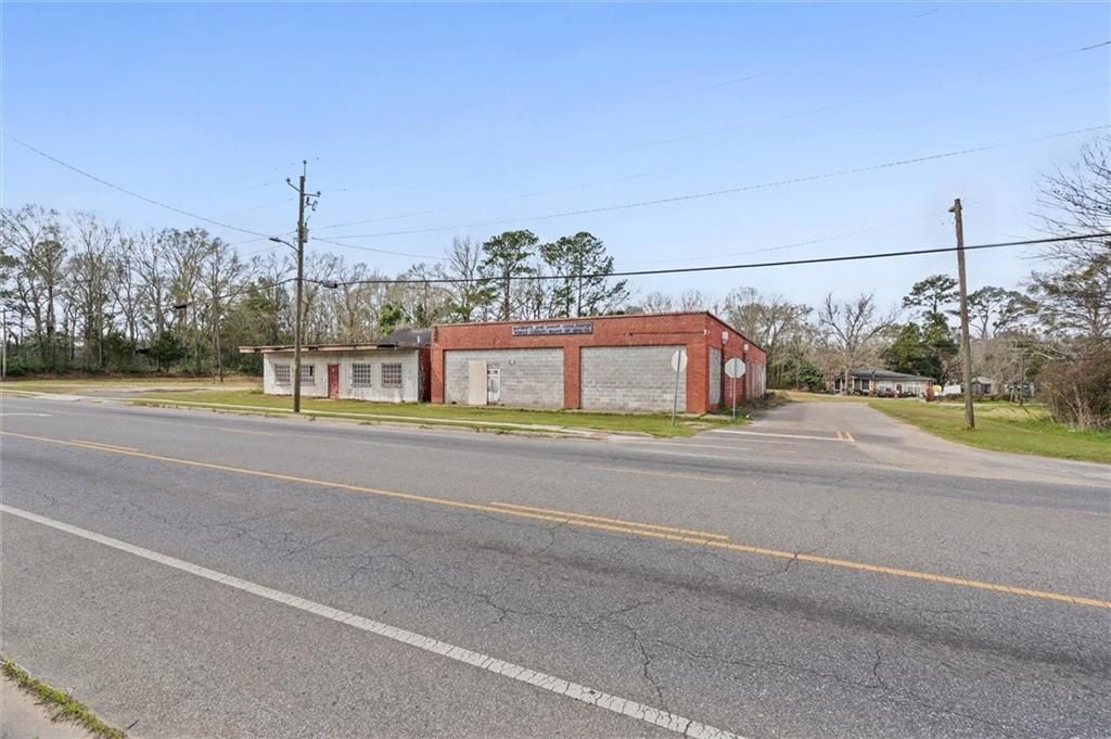 808 Wilson Avenue S, Mobile, AL 36610 — photo 2