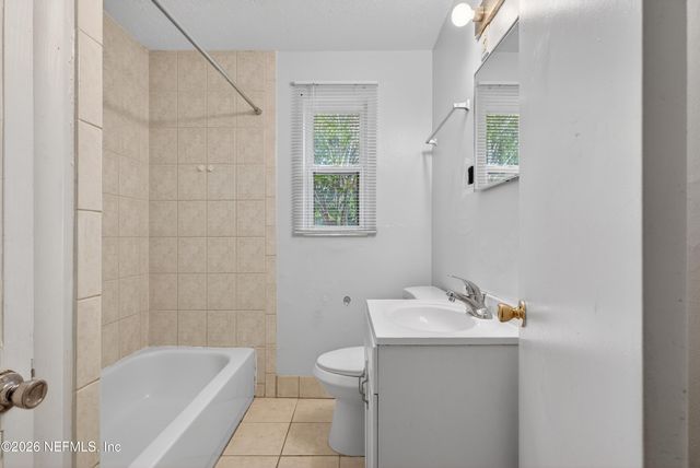 7248 STONEHURST Road N, Jacksonville, FL 32277