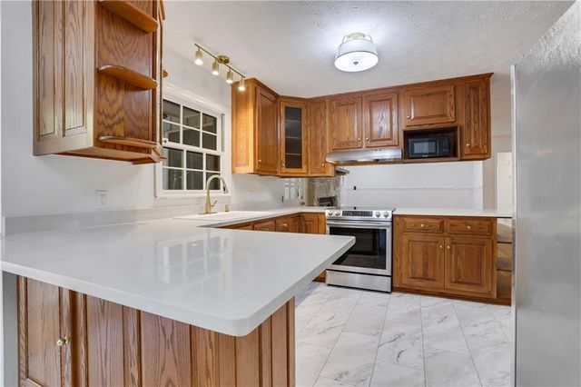4684 Ben Hill Drive, Oakwood, GA 30566