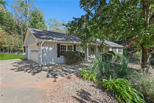 4684 Ben Hill Drive, Oakwood, GA 30566