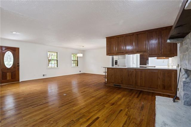 4684 Ben Hill Drive, Oakwood, GA 30566