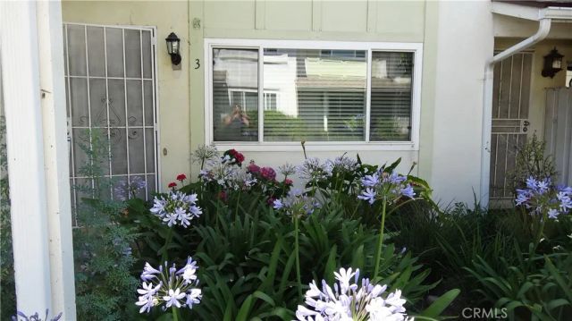16741 Parthenia 3, Northridge, CA 91343