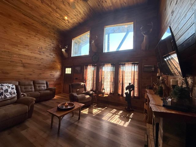 491 S Missouri 95, Mountain Grove, MO 65711