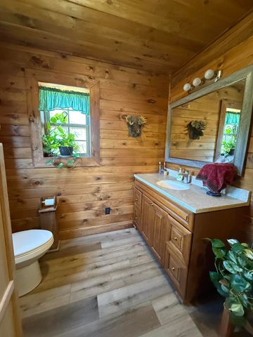 491 S Missouri 95, Mountain Grove, MO 65711