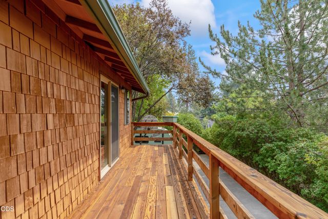 733 NW Saginaw Avenue, Bend, OR 97703