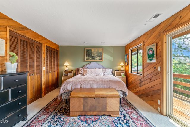 733 NW Saginaw Avenue, Bend, OR 97703