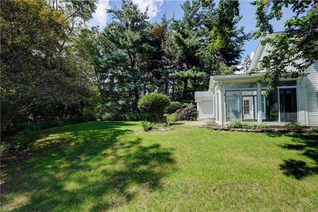 36 Green Valley Road, Perinton, NY 14534