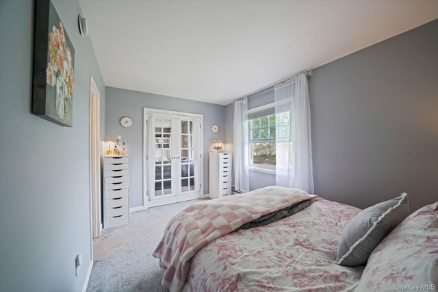 460 Old Town Road 14L, Port Jefferson Station, NY 11776