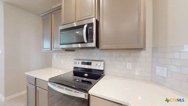 15103 Planeview Drive, Salado, TX 76571