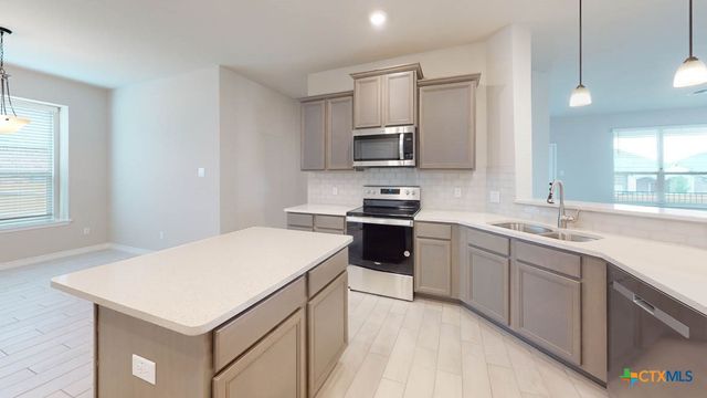 15103 Planeview Drive, Salado, TX 76571