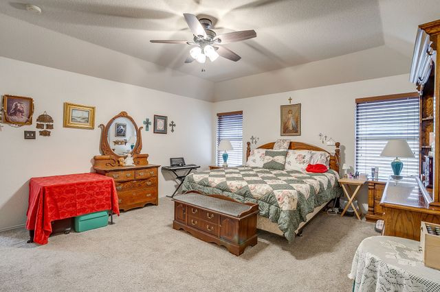 725 Snapper Drive, Burleson, TX 76028