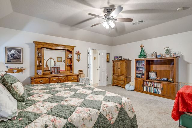 725 Snapper Drive, Burleson, TX 76028