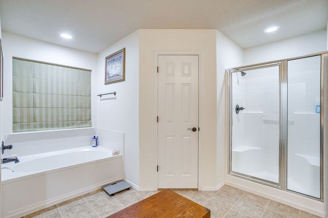 725 Snapper Drive, Burleson, TX 76028