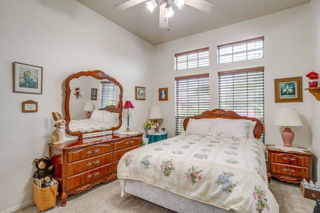 725 Snapper Drive, Burleson, TX 76028