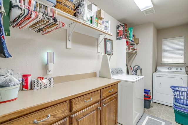 725 Snapper Drive, Burleson, TX 76028