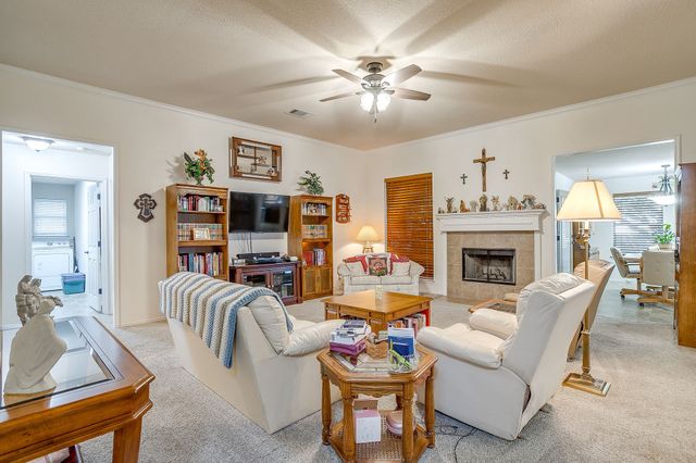 725 Snapper Drive, Burleson, TX 76028