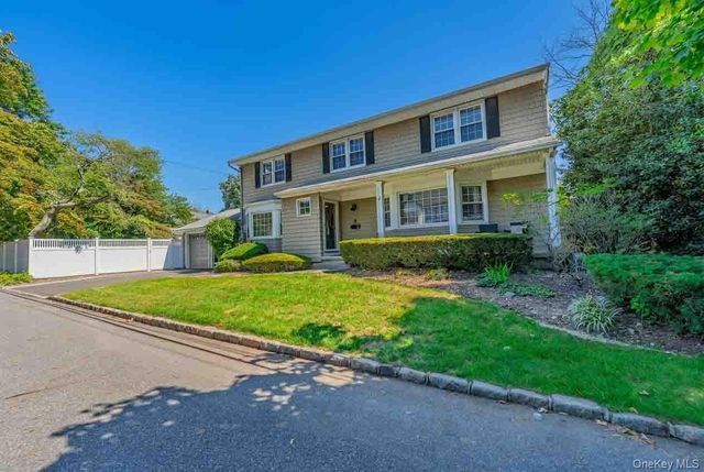 2 Ike Place, Woodmere, NY 11598
