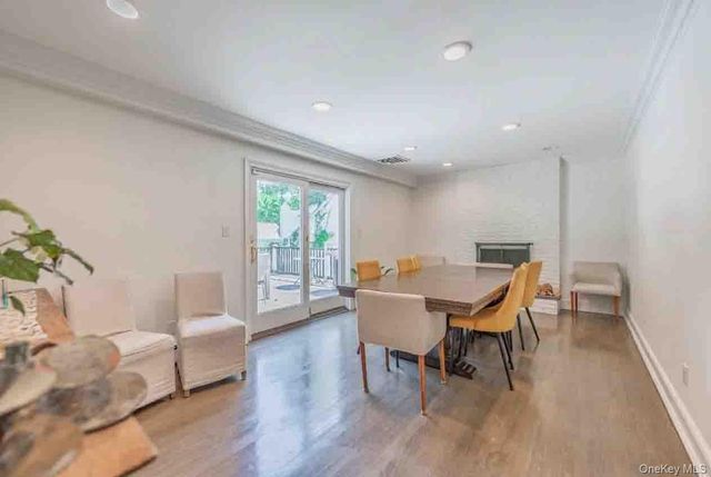 2 Ike Place, Woodmere, NY 11598
