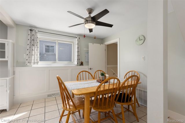 5404 Drayton Road, Independence Charter Township, MI 48346