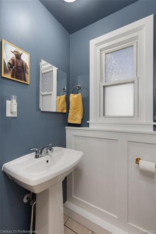 5404 Drayton Road, Independence Charter Township, MI 48346