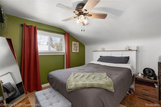 5404 Drayton Road, Independence Charter Township, MI 48346