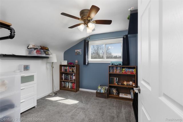 5404 Drayton Road, Independence Charter Township, MI 48346